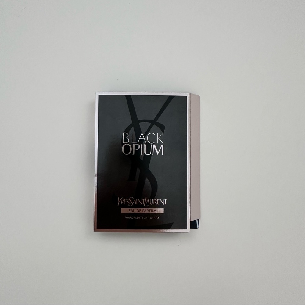 Yves Saint Laurent Black Opium Le Parfum Sample